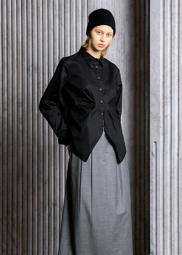 變奏衣襟斜褶微透膚襯衫