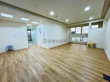 南投市低總價∣大三房平面車位∣加州陽光｜南投縣南投市東山路