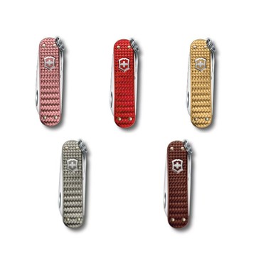 【Victorinox 瑞士維氏】瑞士刀 CLASSIC SD PRECIOUS ALOX 5用刀 58mm-編織鋁合金-金/玫瑰/紅/灰/咖【墊腳石】