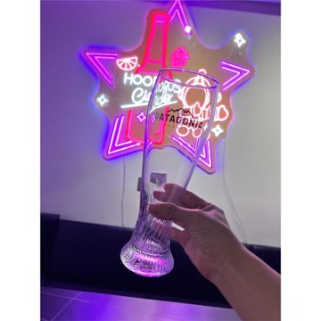 全新帕塔哥尼亞精釀啤酒杯500ml玻璃水杯底部螺紋設計收腰小麥杯