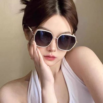 2025年韓系gm墨鏡男女網紅同款街拍高級感顯白方框太陽鏡防紫外線