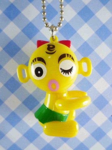 【震撼精品百貨】日本精品百貨-手機吊飾/鎖圈-抱手熊系列-黃