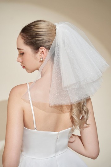 Hedy 亮片紗層次短頭紗