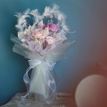 客製畢業花束 愛心羽毛花束 永生玫瑰花花束 告白求婚花束