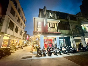 新崛江超棒商五稀有收租三角窗店面｜高雄市新興區玉竹一街