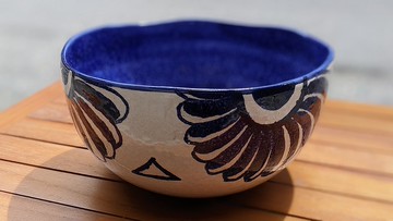 義大利手工陶-PTB古城圖騰 波浪邊沙拉碗24cm