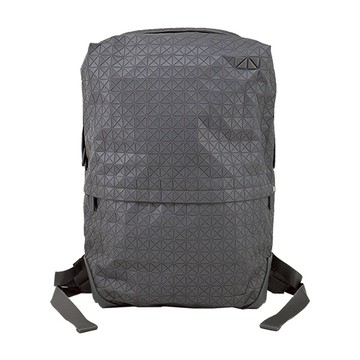 ISSEY MIYAKE 三宅一生BAOBAO KURO雙肩後背包-灰