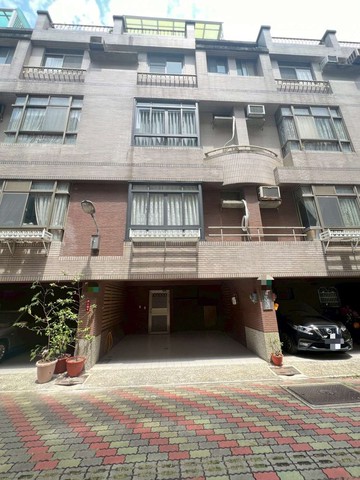 長億復興學區整新裝潢雙車墅｜台南市仁德區中山路