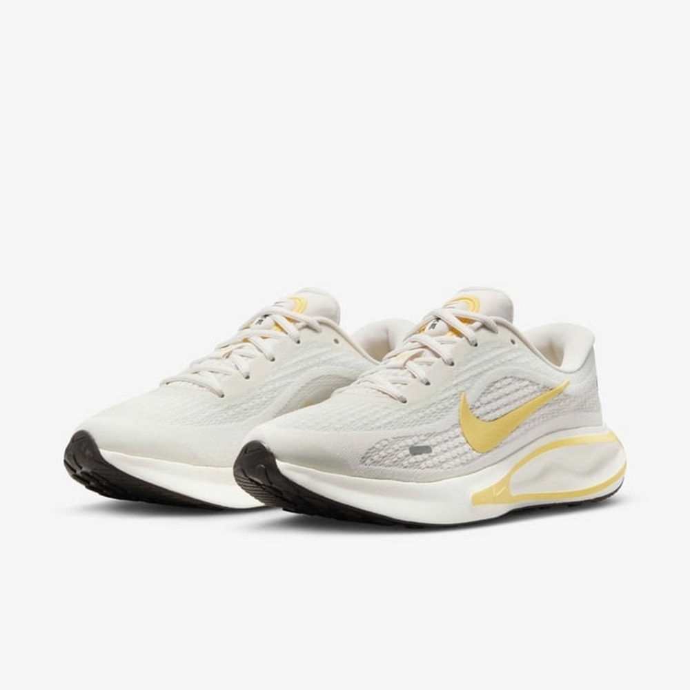 NIKE W NIKE JOURNEY RUN 女 跑步鞋 FJ7765112