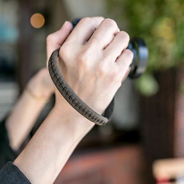 手縫真皮真皮相機手帶/黑色