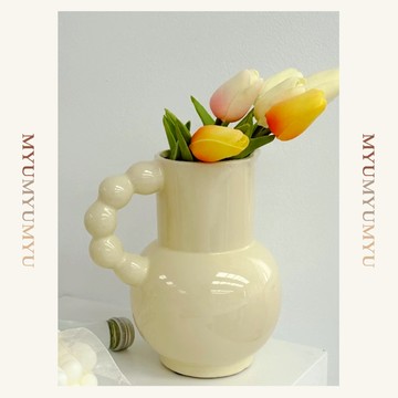 隔日到貨｜奶油色陶瓷花瓶 法式提把花瓶 綠植多肉插花器 居家擺飾裝飾花器 北歐風插花花瓶｜MYUMYU 沐慕家居 台灣