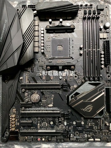 華碩 CROSSHAIR VII HERO 功能完美 9成新 主板 帶檔片【三和電腦配件店】