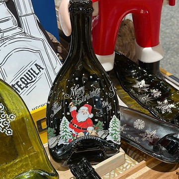 聖誕限量 收藏款 聖誕老人氣泡酒酒瓶盛盤