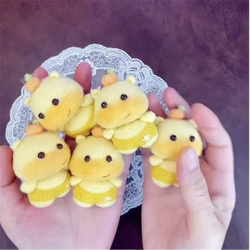 48出貨 2026 DIY 鈎針手作 水豚嚕嚕掛件diy材料包自製手工鉤針毛線編織玩偶可愛鑰匙圈禮物