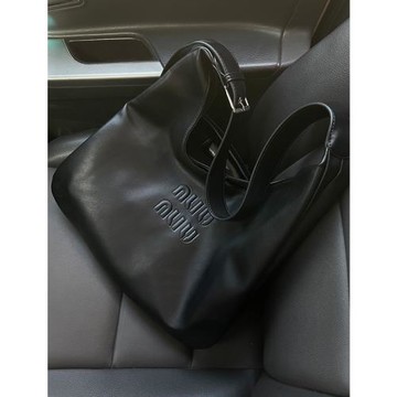 小ck黑大容通勤腋下單肩斜挎包