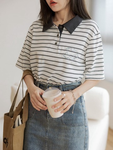 配色條紋刺繡POLO領排釦上衣