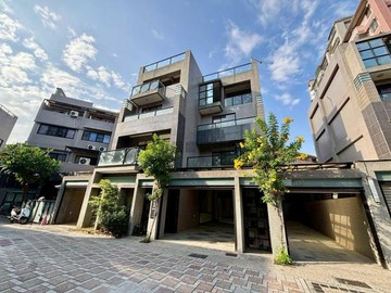 榮總霞海特區#多城NHK#建坪破百#面寛六車墅｜高雄市仁武區永新南街