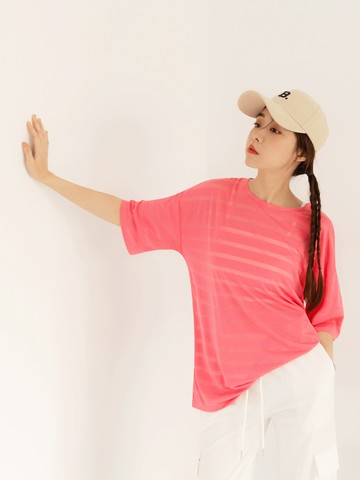 簍空透視五分袖寬版罩衫上衣