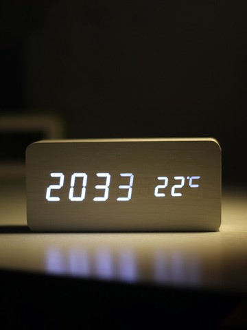 鬧鐘臺燈一體高級感美式小夜燈時鐘科技感桌面ins電子鬧鐘led創意