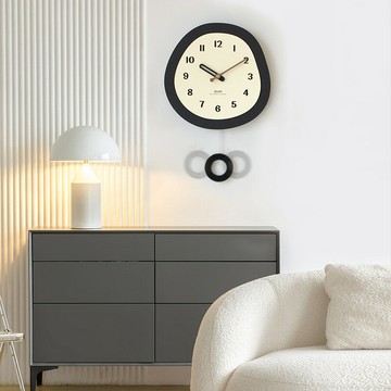 【靜音搖擺】創意掛鐘 藝術掛鐘 現代掛鐘 簡約掛鐘 裝飾掛鐘 靜音機芯 高級感設計 北歐風客廳臥室裝飾 無聲藝術擺件