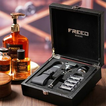 FREED 尊爵四件組五刀式刮鬍刀禮盒(含底座) 多款可選