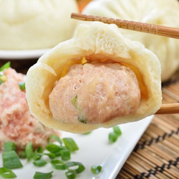 【 姜太太包子店．台北東區二十年老店 】★4盒(20入)口味任選，每盒單一口味5入★記得再備註寫上要買的口味及盒數唷！ 感謝非凡美食x食尚玩家強力報導！台北東區超強排隊名店x外國旅客指定必吃❤樂天．幸福兌換券美食！保存期限：冷藏3天、冷凍21天【 姜太太包子店．台北東區二十年老店 】