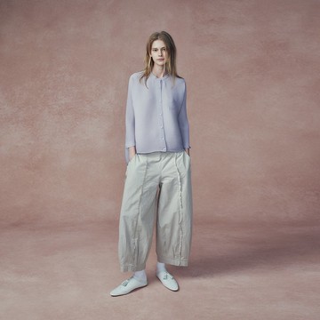 2401E18 小荷葉收口八分褲 (卡其色)