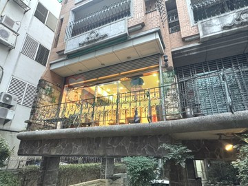七期市政巴黎雙車邊間別墅｜台中市西屯區黎明路二段