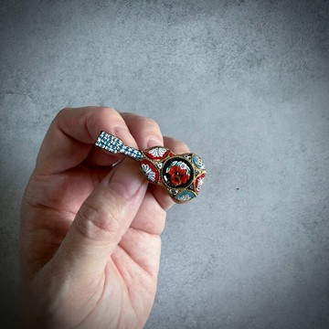 187 復古 歌唱馬賽克 – 綻放之花的吉他胸針