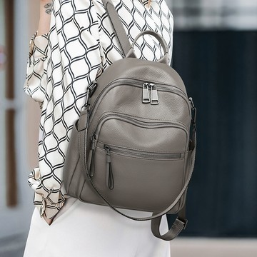 大容量真皮雙肩後背包女 真皮雙肩包女新款時尚簡約百搭高級感軟皮大容量輕便女式雙肩背包