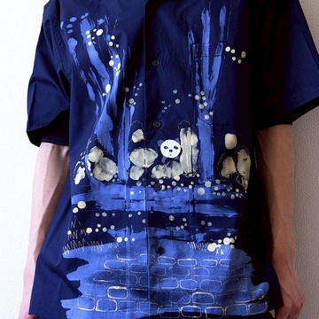 森系熊貓插畫開襟襯衫 1020花紋 純棉 藏青色 男女皆宜