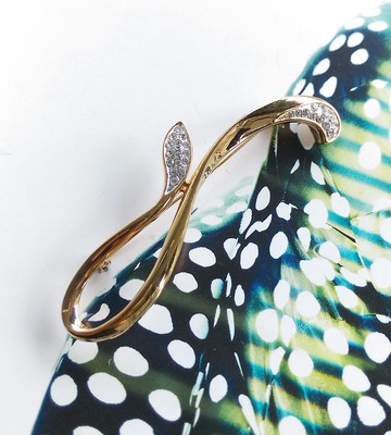 【西洋古董飾品】流線俐落 摩登 線條 別針