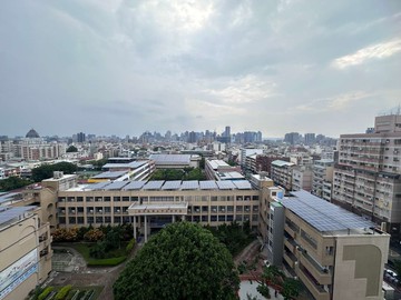 西屯｜國泰Ｘ文華高中旁｜使用35坪大三房平車｜台中市西屯區寧夏路