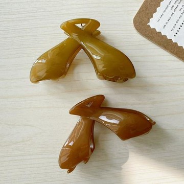 簡約中號發夾~韓國亞克力盤頭發抓夾后腦勺馬尾夾子鯊魚夾百搭