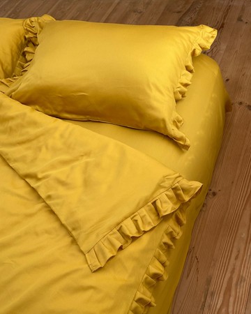 蜂蜜色荷葉邊純棉緞面被套