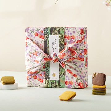 【七見櫻堂】緋寒花見風呂敷綜合手工餅乾禮盒