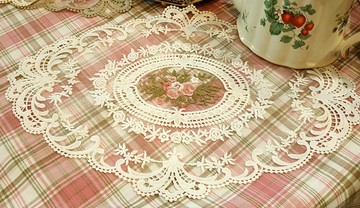蕾絲刺繡桌墊(大橢)