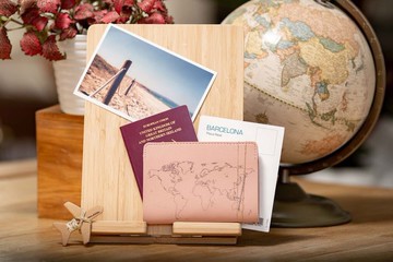 個人專屬 真皮地圖護照套(迷霧粉)