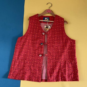 原創古著感復古紅色馬甲寬松疊穿上衣小眾顯白春季新品小個子日系