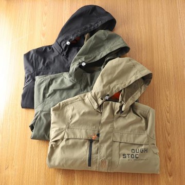 出口單尾貨！有大碼男士秋冬戶外休閑連帽防風防水沖鋒衣夾克外套