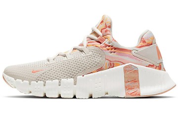 WMNS FREE METCON 4 DESERT SAND CRIMSON BLISS