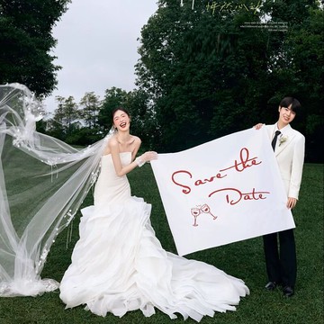 ✨臺灣出貨✨2026新款婚紗照外景旅拍道具紅字母love背景布手拉條幅白色背景
