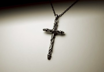 樹枝纏繩十字架銀項鍊