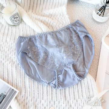【伊黛爾】浪漫夢境蕾絲內褲 FREE/XL (灰) -【1891】