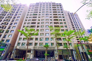 農十六便宜三房平車｜高雄市鼓山區龍德路