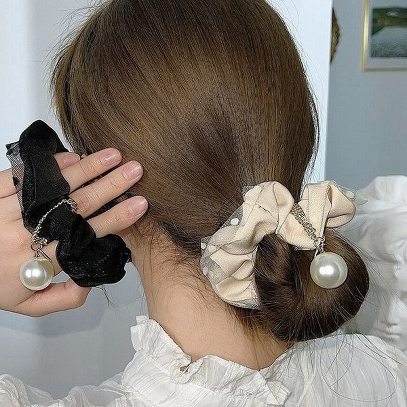 シュシュ アクセサリー ジュエリー アクセ ヘアアクセサリー ヘアアクセ ヘアアレンジ シュシュ パール ドット柄 チェーン ブラック 可愛い Acx41 通販 Lineポイント最大0 5 Get Lineショッピング