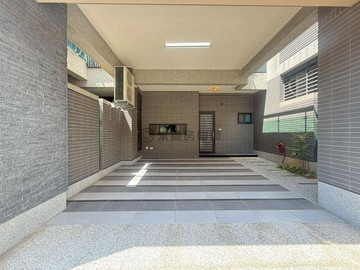 專簽中科院★ 新光田特區｜15米臨路電梯透天別墅｜台中市龍井區龍社路