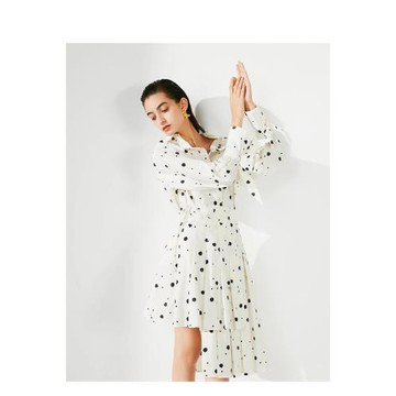 歌ling女裝春夏上新 清新時尚不對稱波點印花半身裙1142