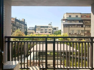 獨家崇倫學區★西區富宇建設★質感典雅裝潢3房平車｜台中市西區三民西路