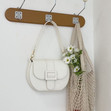 CURVE 馬鞍單肩 斜背包∣牛奶白